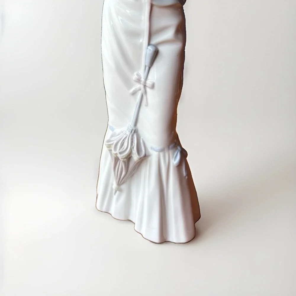 Lladro Traveling Companions 6753 Porcelain Figurine Lady Dog Parasol Vintage 70s